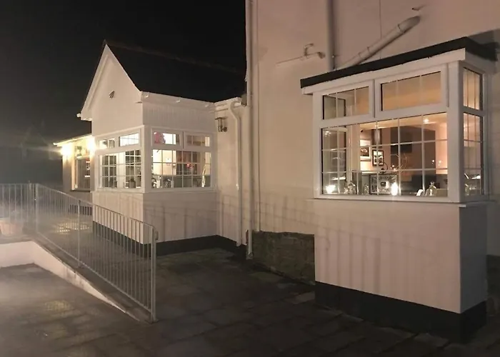 The Ynyscedwyn Arms Hotel